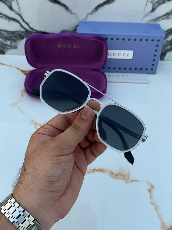 Gucci_011_white_black