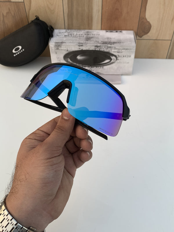 Oakley_9463_blue