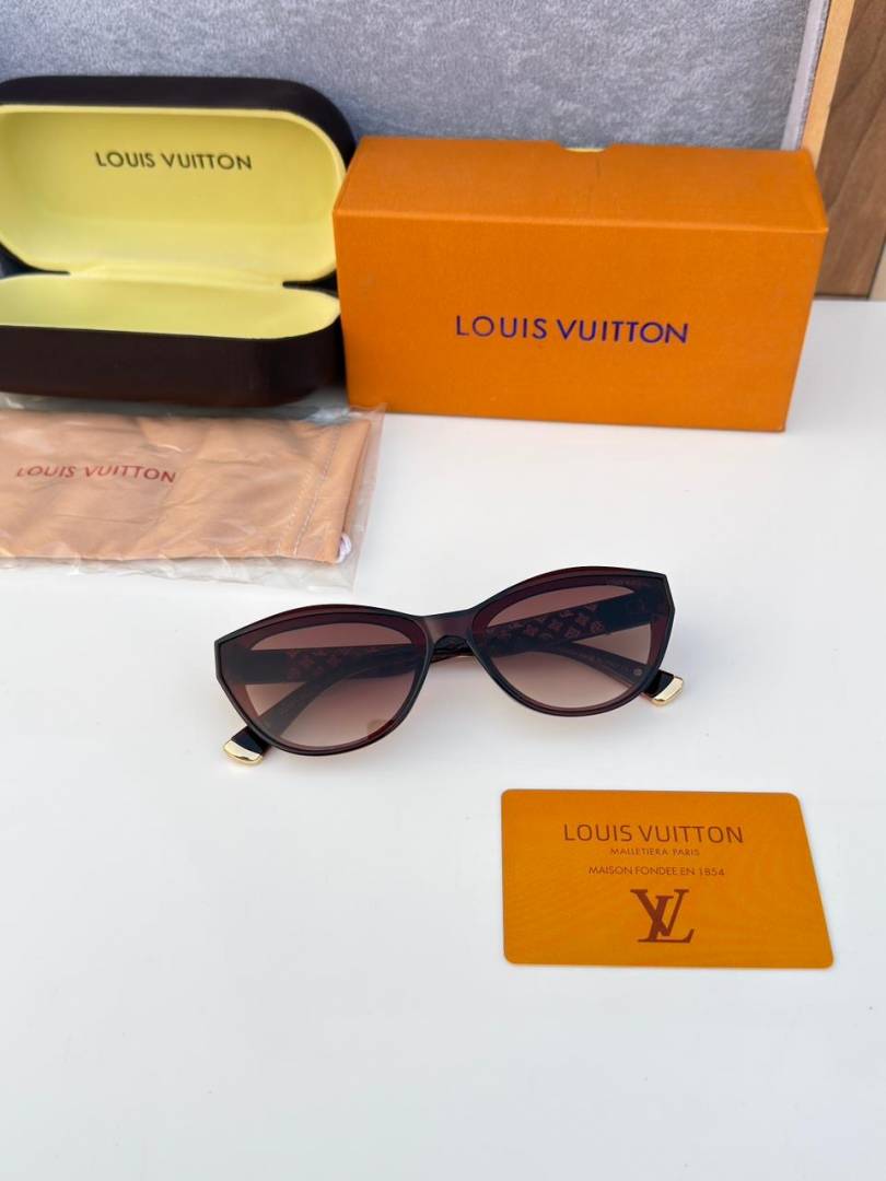 Louis Vuitton_2901_brown