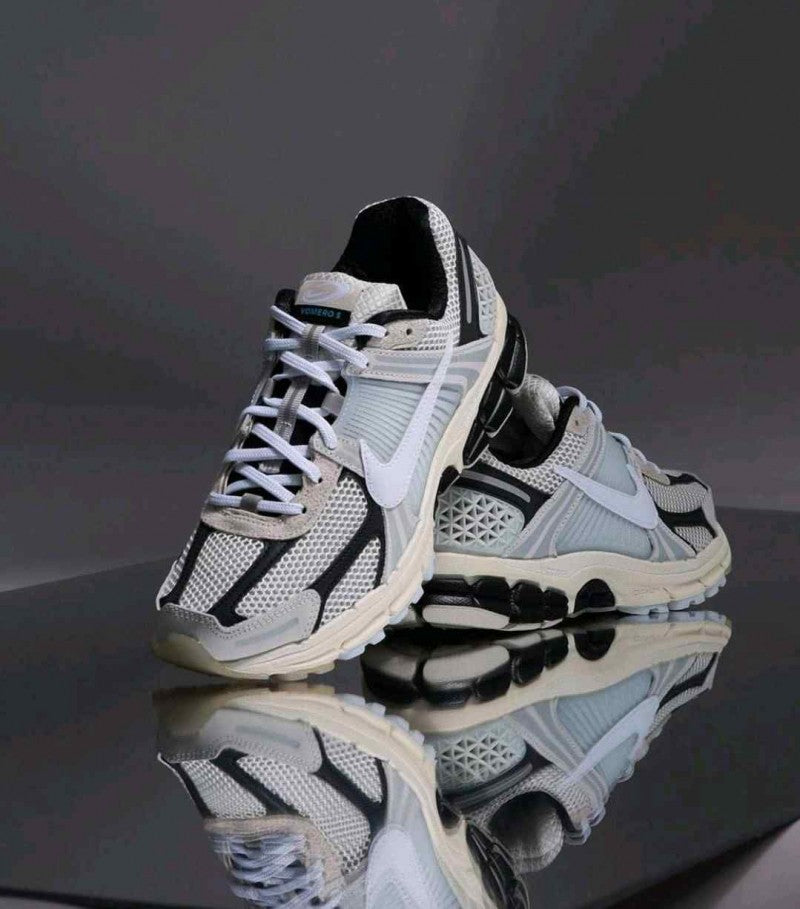 Nike Air Zoom Vomero 5 Supersonic 2562