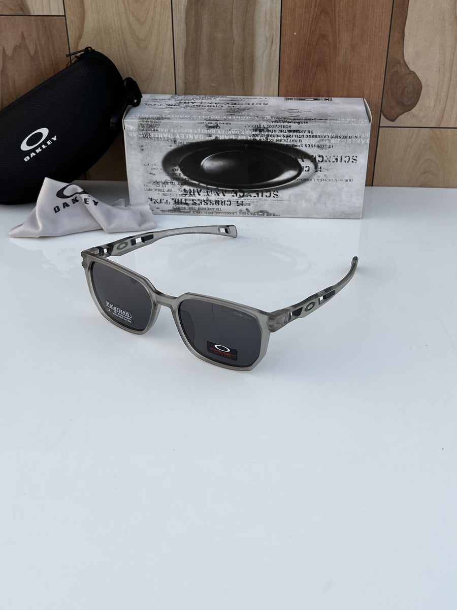 Oakley_3385_grey_black