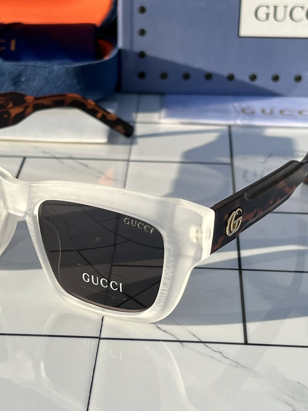 Gucci_7727_white_black_tiger