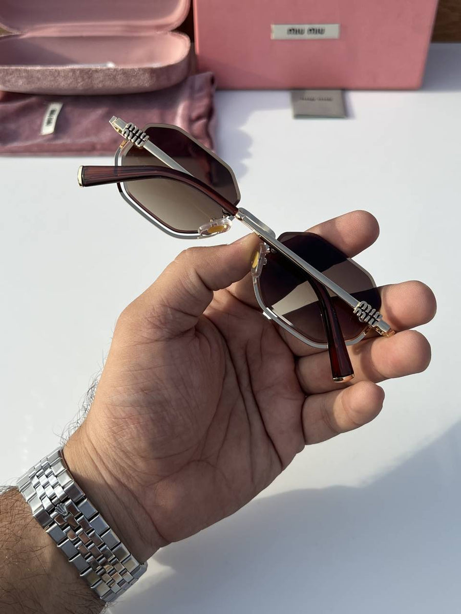 Miu_miu_600_gold_brown