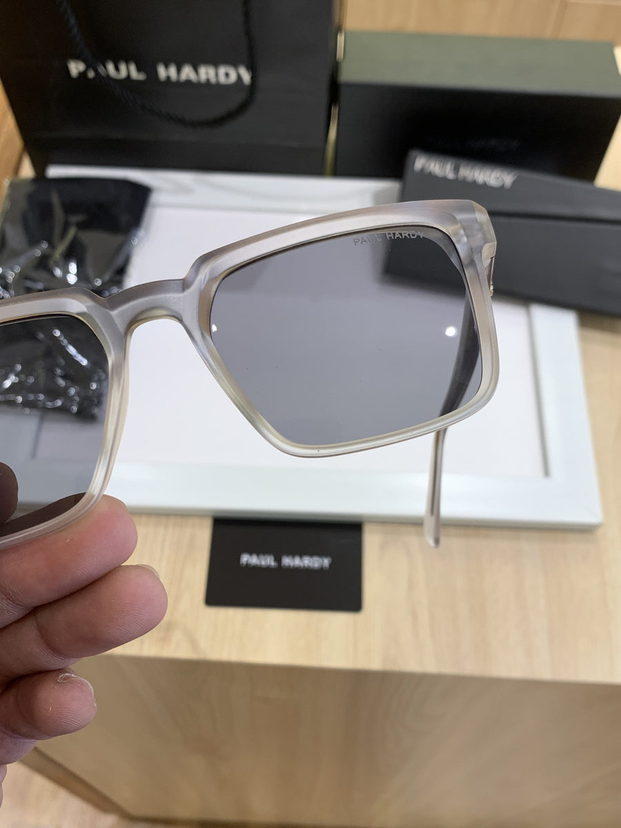 Paul hardy 3222 grey white