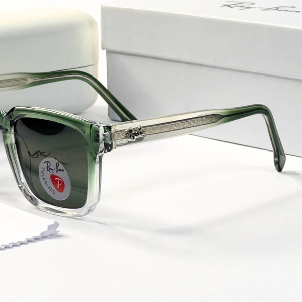 Ray-Ban 7744 green