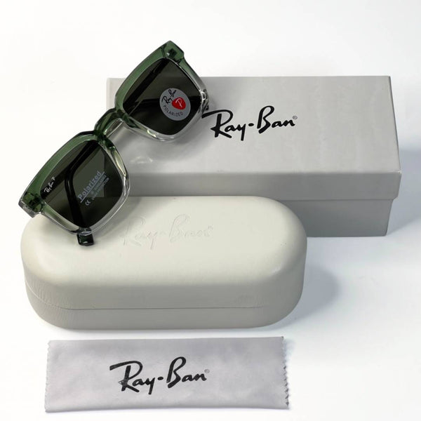 Ray-Ban 7744 green
