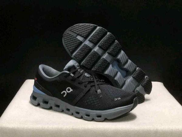 On running cloud x 4 black