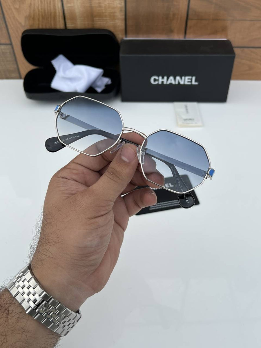 Chanel_1431_silver_blue