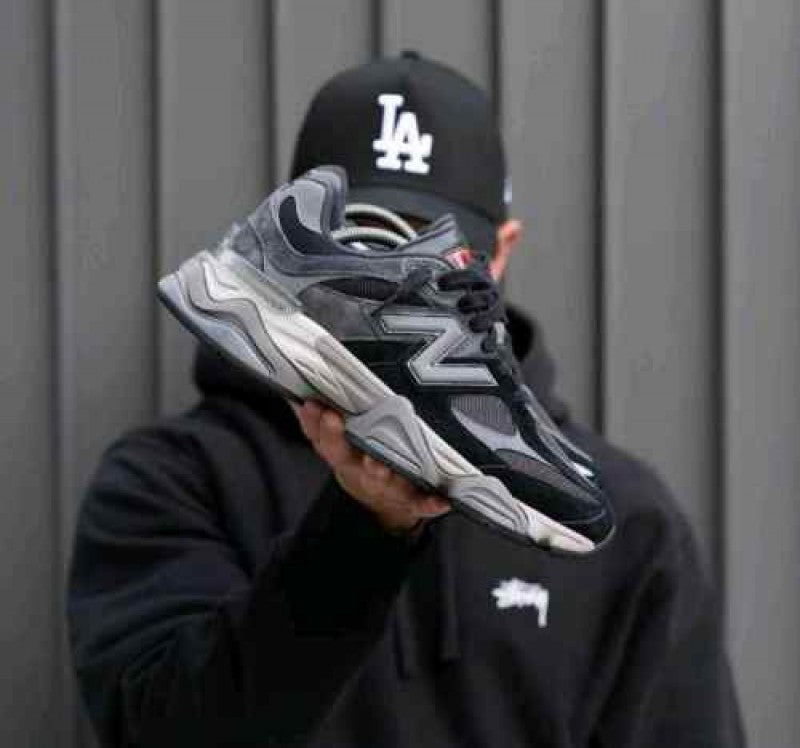 New Balencee_9060_Black Castlerock