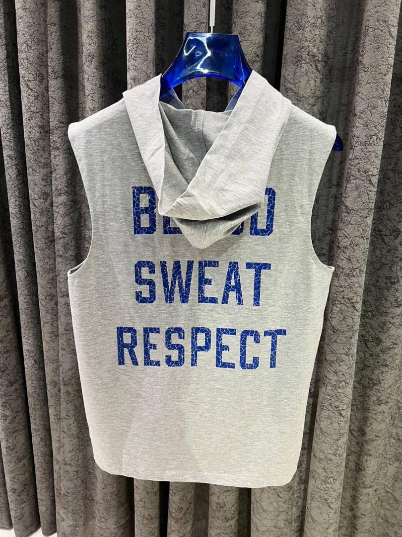 UNDER ARMOR STORE ARTICLE SLEEVELESS HOODI