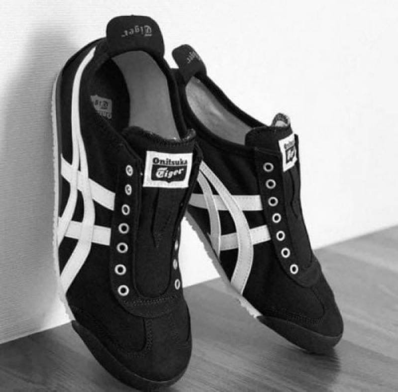 Onitsuka Tigar Slip On Black White