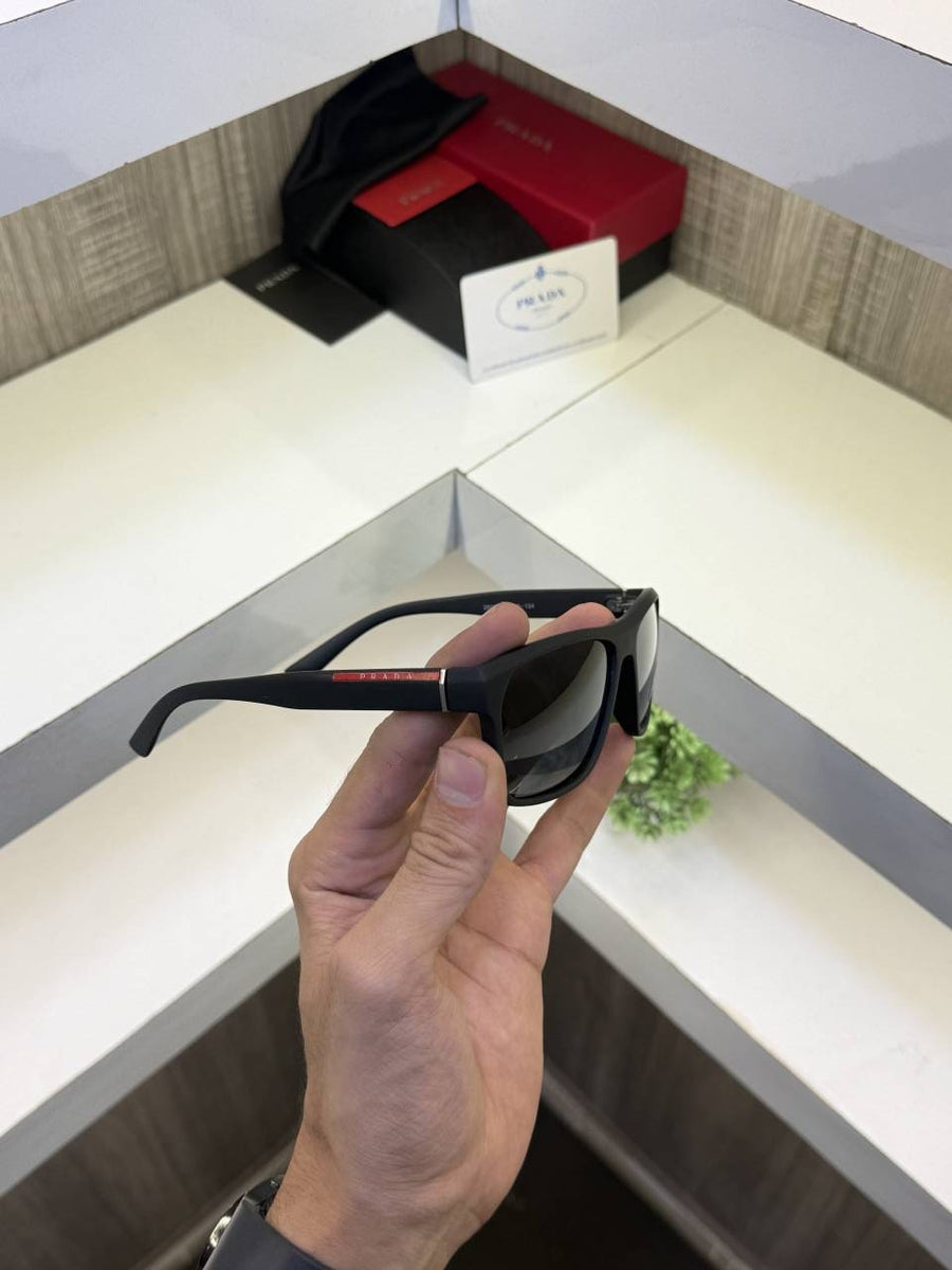 Prada 26002 Black