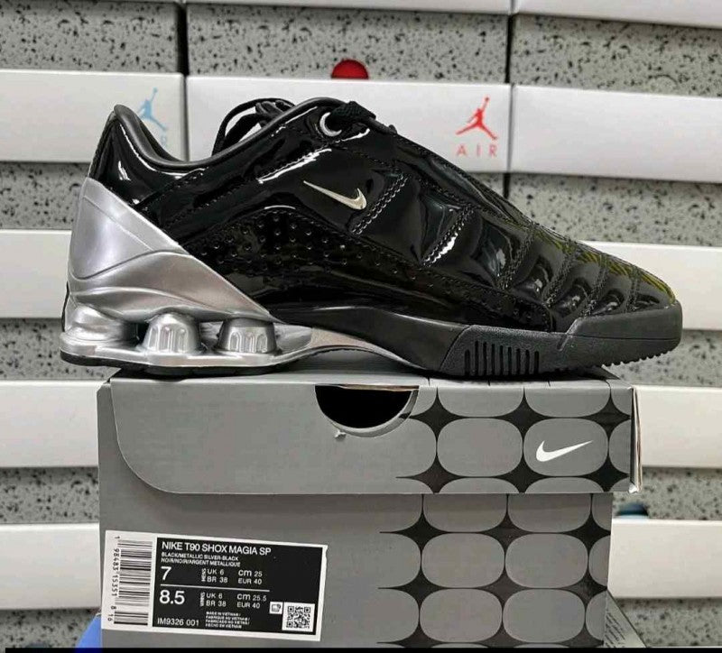 Nike Total 90 Shox MagiaBlack and Metallic Silver