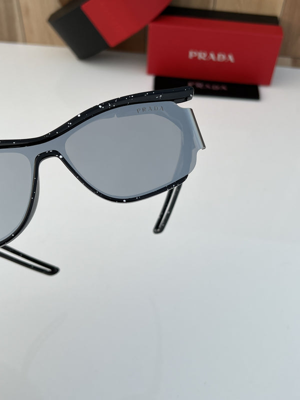 Prada_9024_silver