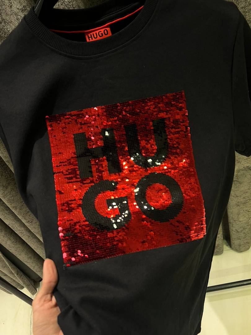 HUGO BOS IMPORTED STORE ARTICLE T-SHIRT