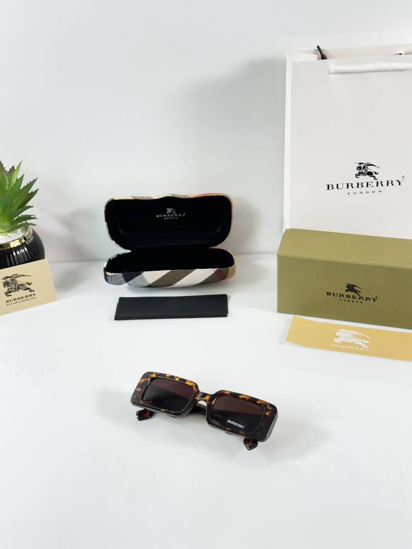 Burberry WMNS 11089 Tiger Brown