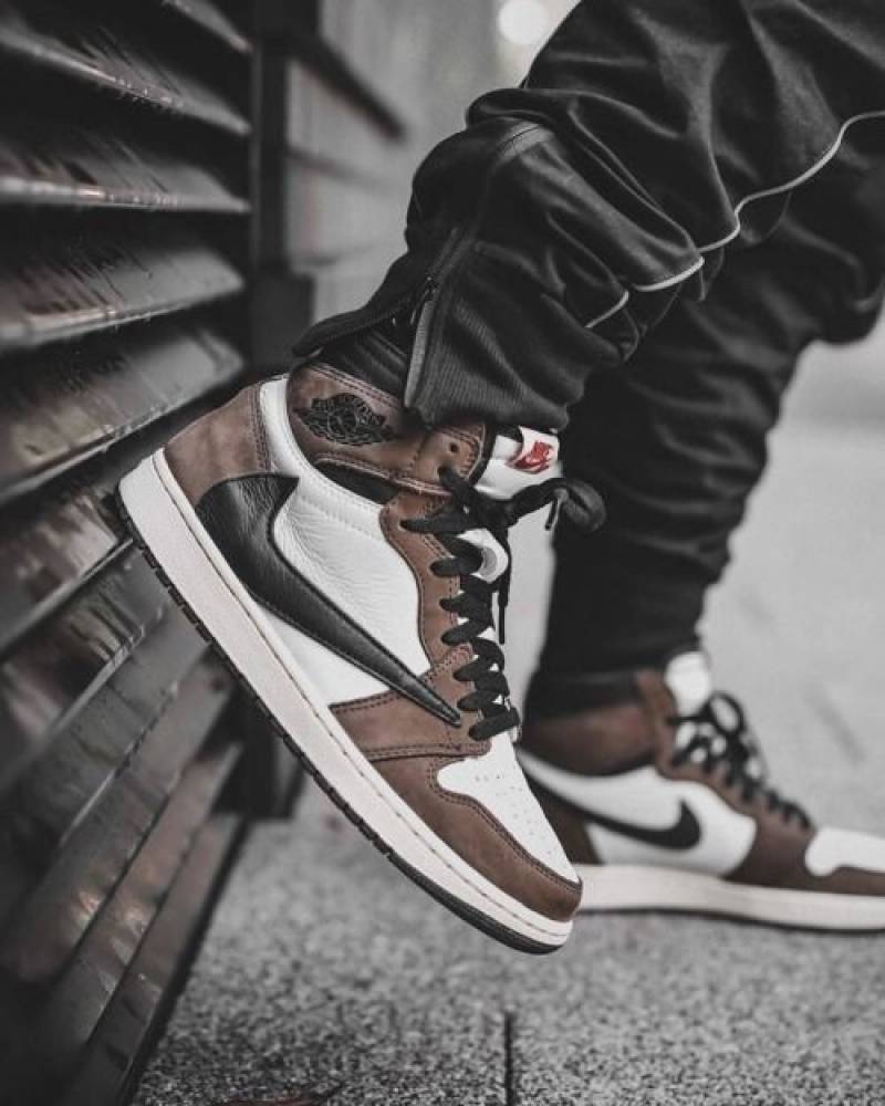 Jordan 1 High Travis Scott Mocha Semi UA quality 591