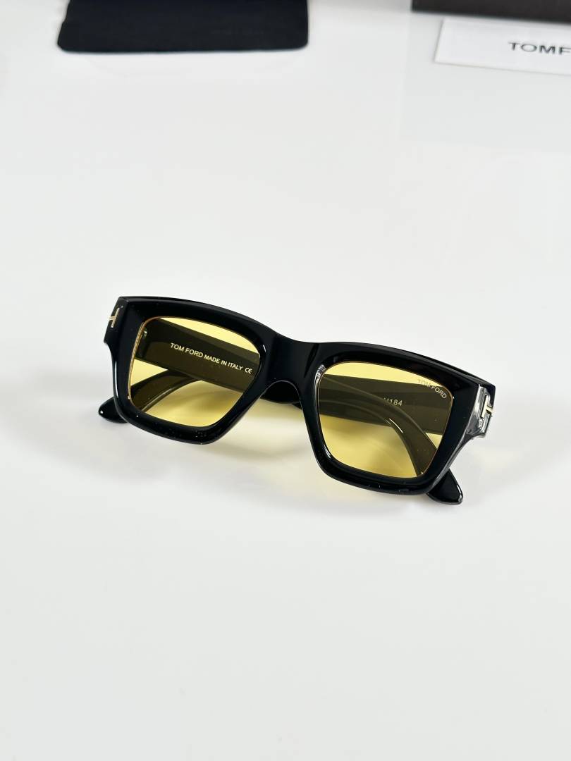 Tomfor 184 Black Yellow