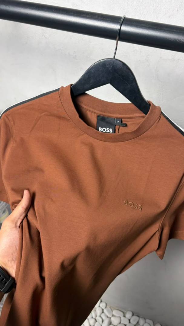 Hug_ Boss Premium Round Neck T-Shirt 2632.