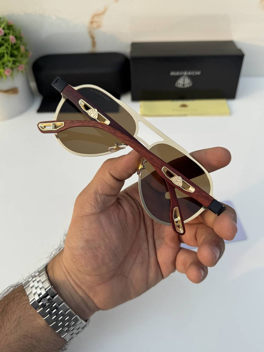 Maybach_72371_gold_brown