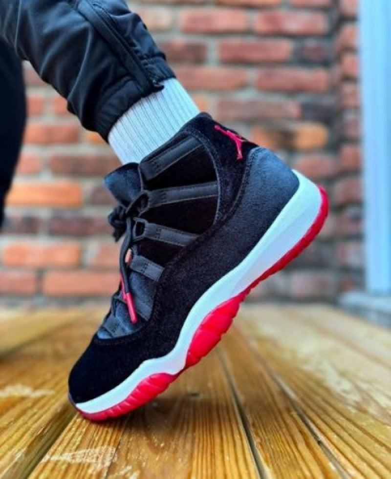 Nike Air Jordan 11 Retro Bred Velvet