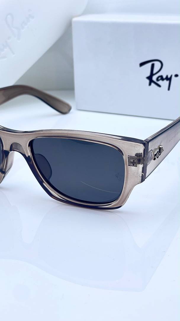 Ray-Ban 0947 grey black
