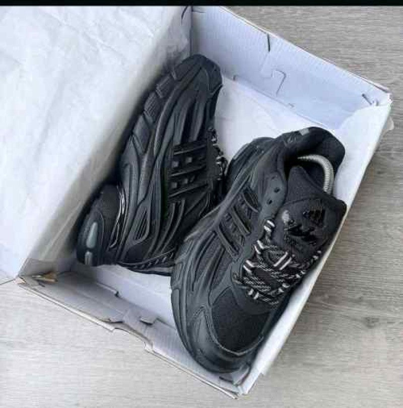 The Pharrell X Adiddass Virgina Adistar JellyFish Black 793
