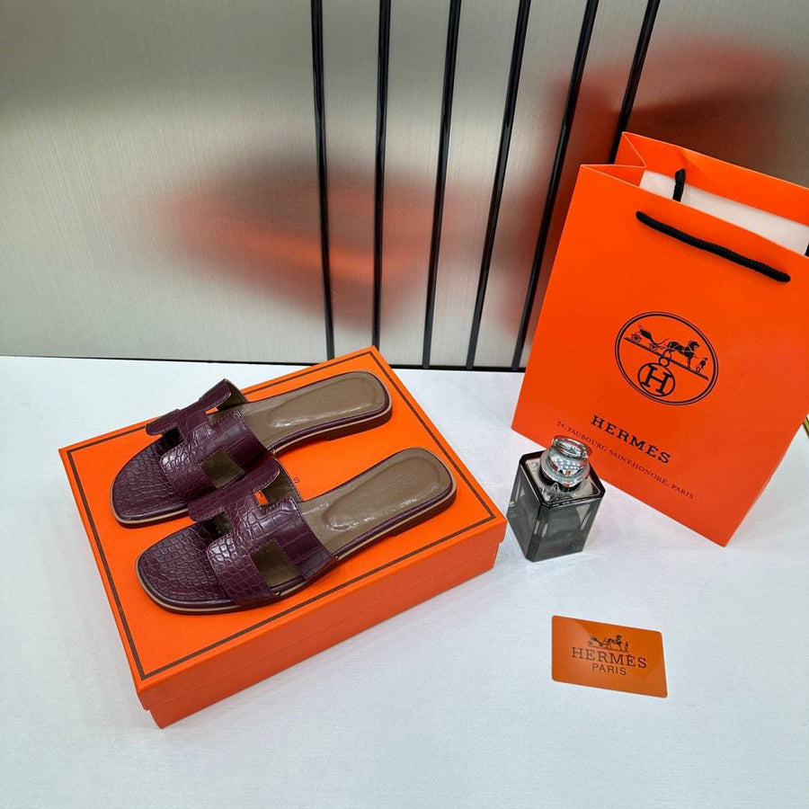 Hermes Paris Oran Flats Croc Leather White For Her With OG Box & Carry Bag Maroon Slide