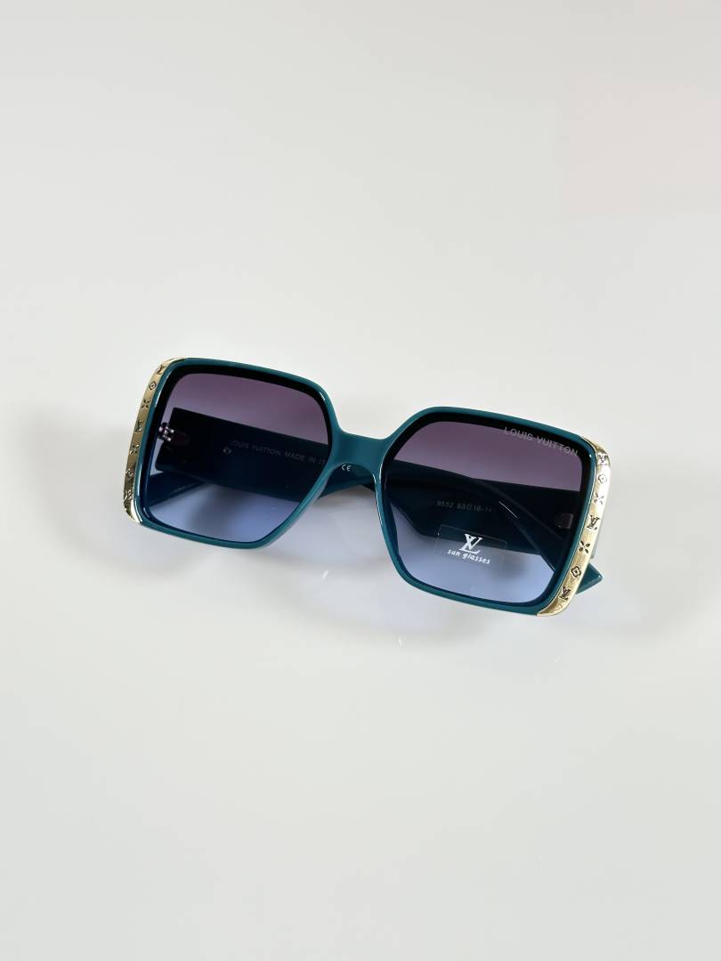 Louis Vuitton_WMNS_9552_Green