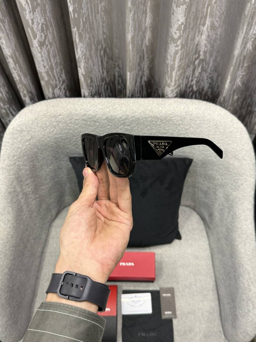 Prada 6092 Premium sunglass