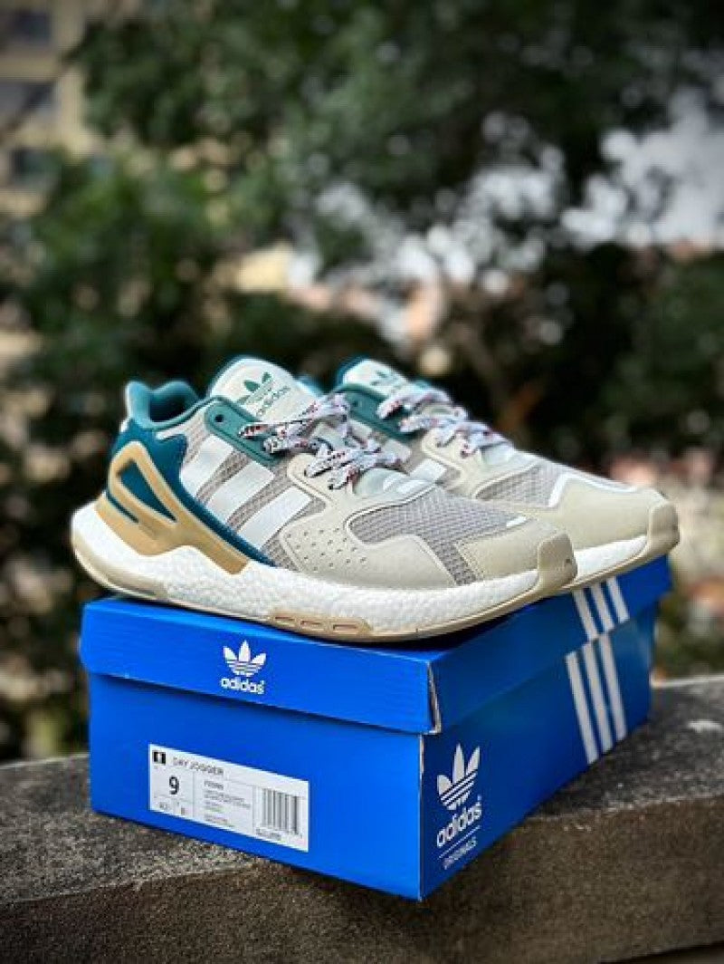 Adidas DAY JOGGER BOOST MULTI