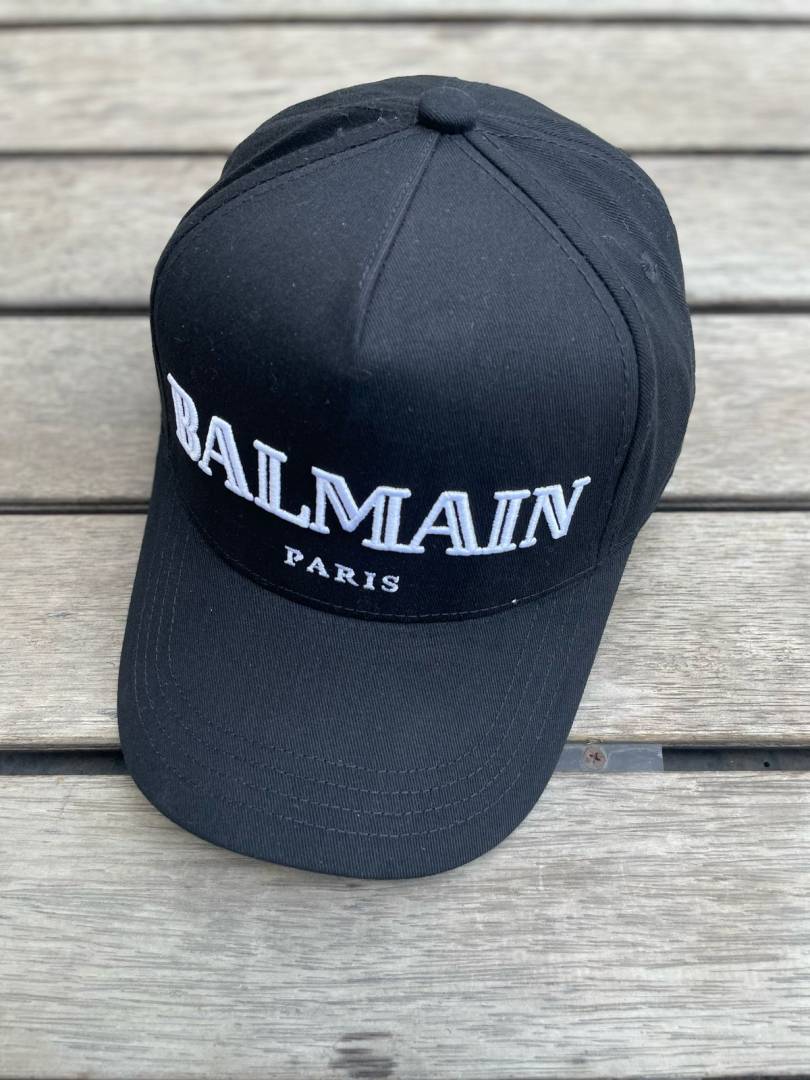 Balmain_paris_black_white_logo_premium_unisex_cap_with_safety_box_