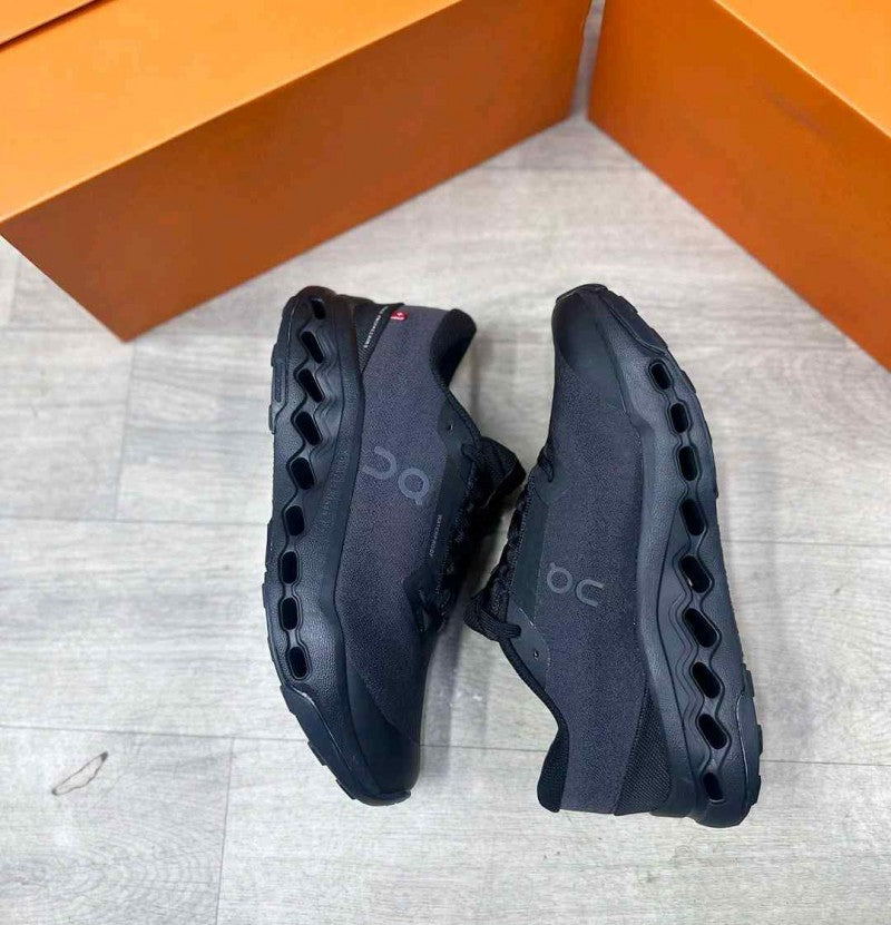 ON Cloudsurfer Trail 2 Waterproof Black