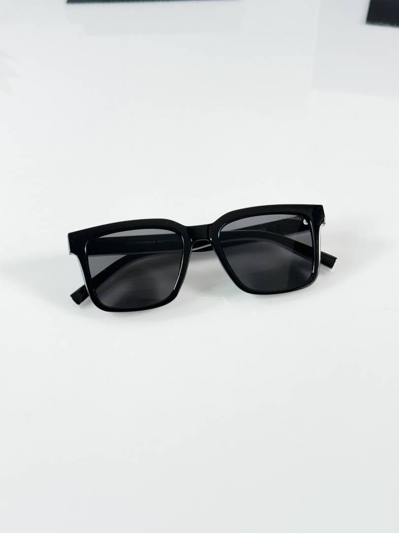 DG 5101 Black White