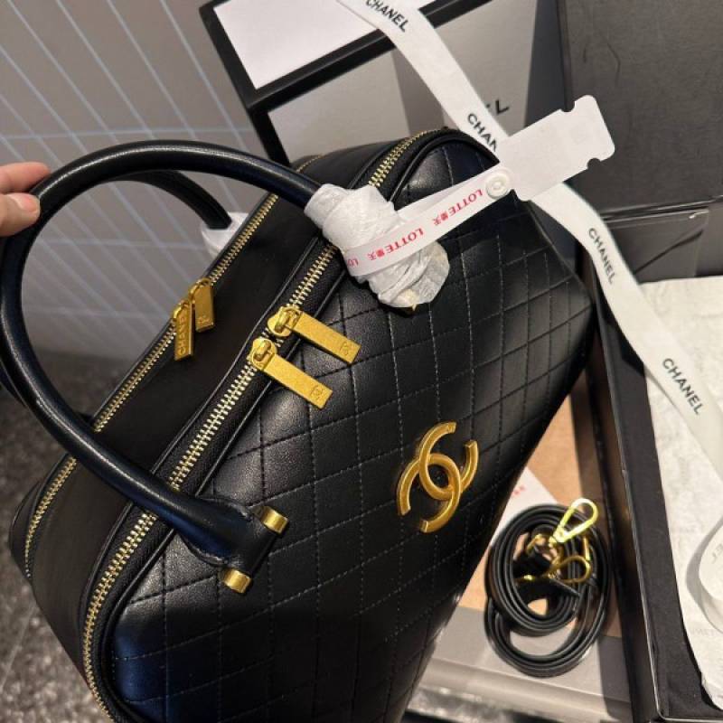 Chanel_Classic_Top_Handle_Premium_Bowling_Bag_With_Dust_Bag_&_Shoulder_Strap_(Black-967)