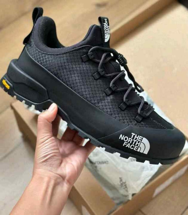 NorthFace Goretex Sneaker Vibram Sole 894