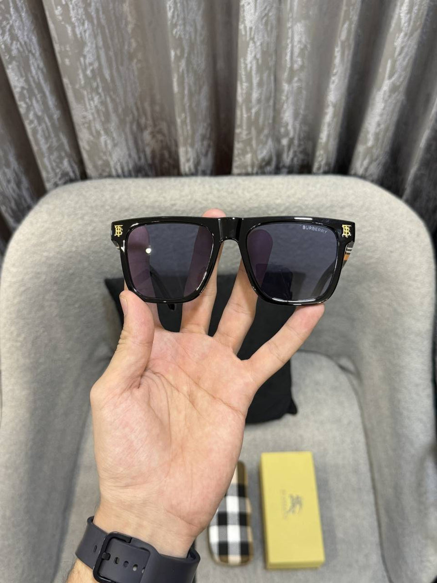 Burberry 2114 Premium sunglass ( Glossy Frame )