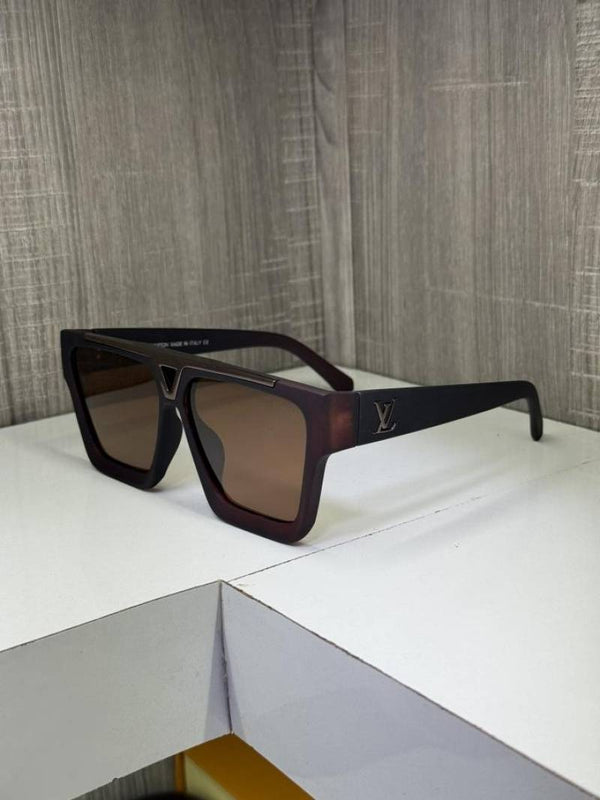 Louis Vuitton 1502 brown