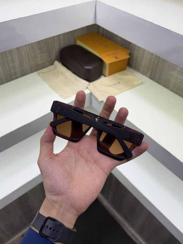 Louis Vuitton 1502 brown