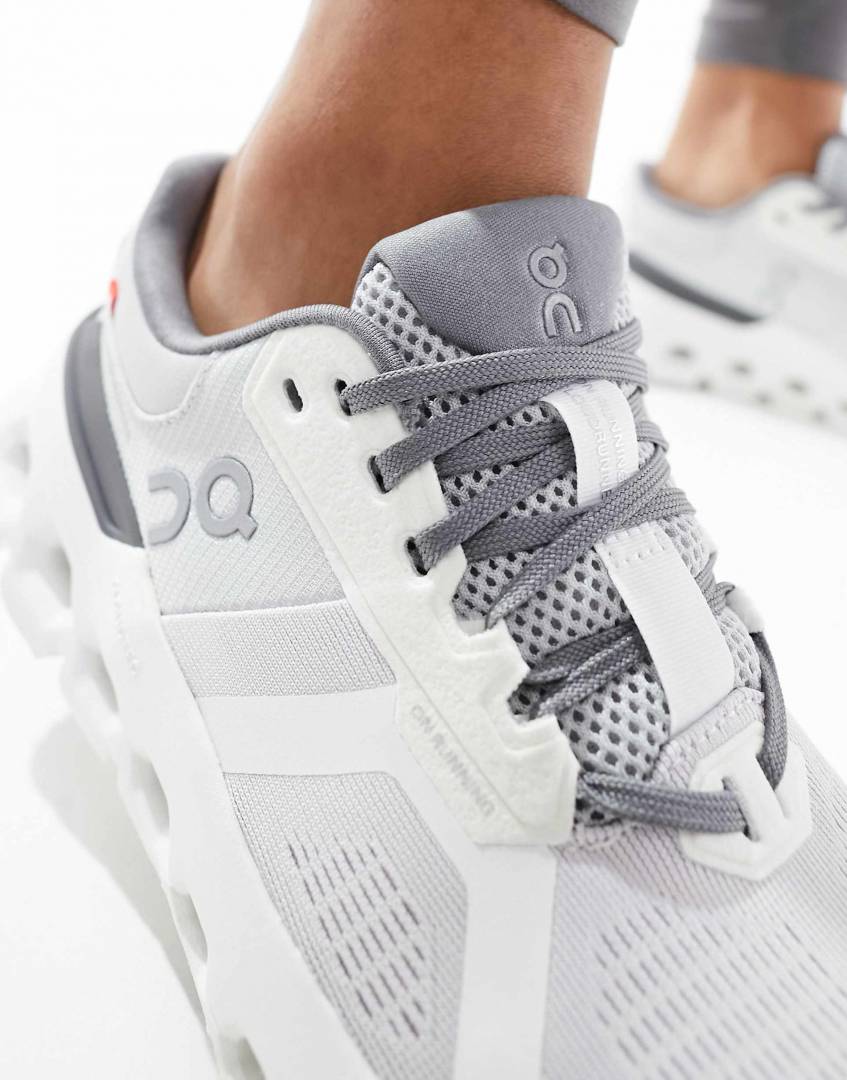 On Cloud Runner 2 Grey