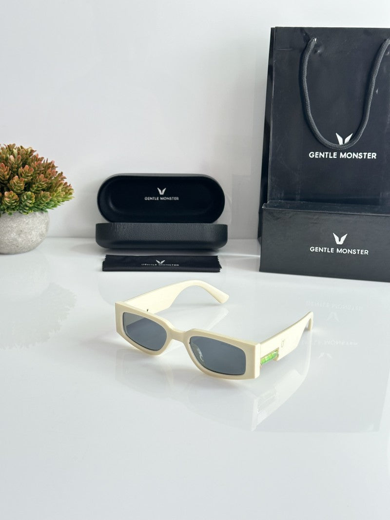 Gentle Monster 21090 Cream Black