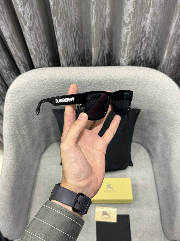 Burberry 4358 Premium sunglass