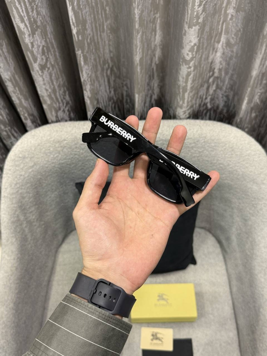 Burberry 4358 Premium sunglass