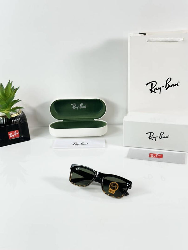 Ray-Ban Reverse 0502 Black Tiger Green