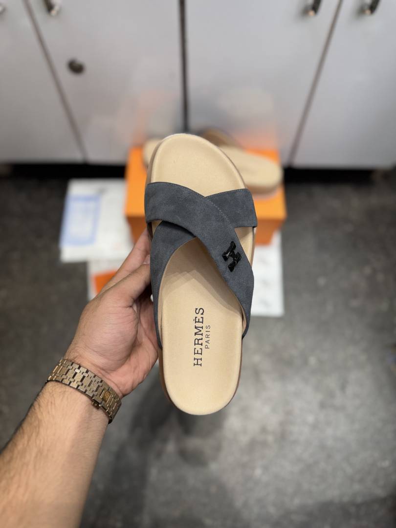 Hermes INFRA CROSS ITALIAN SLIDE GREY SUEDE 023