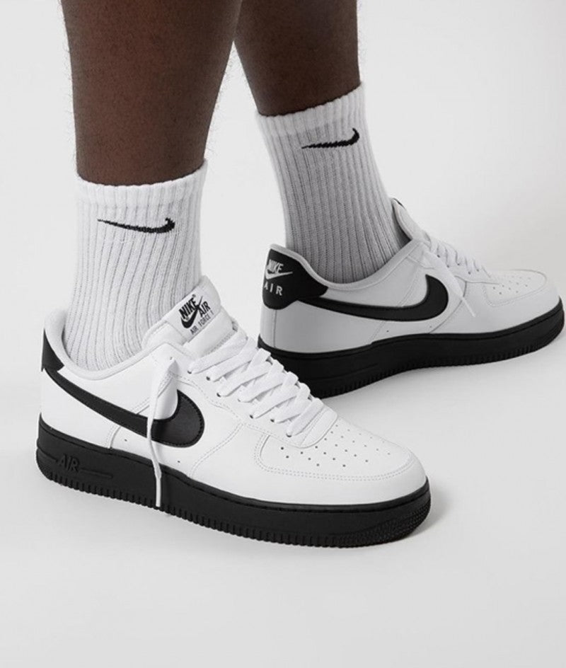 E air force 1 low white black sole