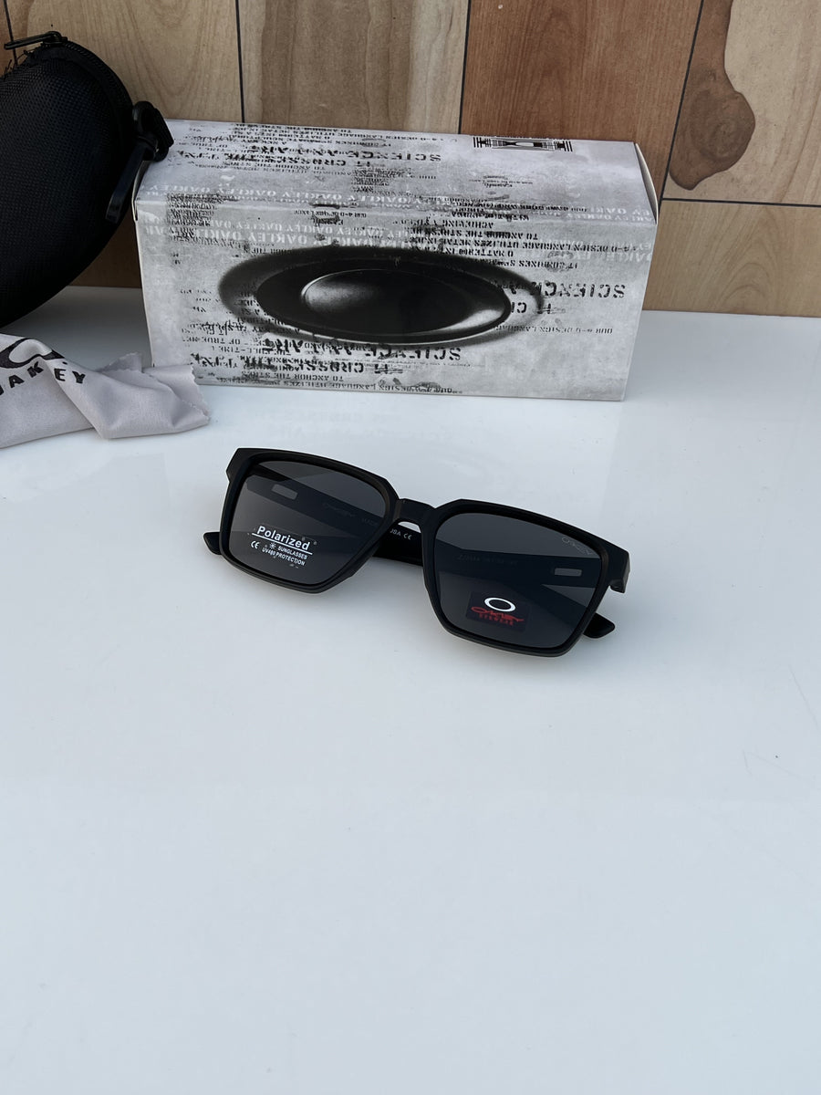 Oakley_3384_black