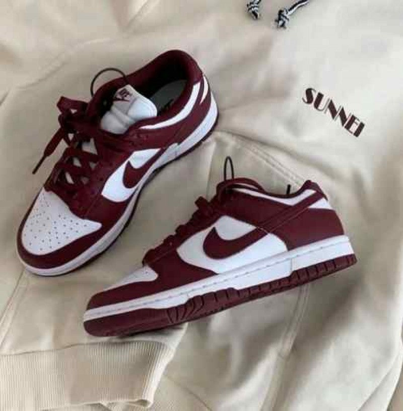 Nike Sb Dunk Low Team Red