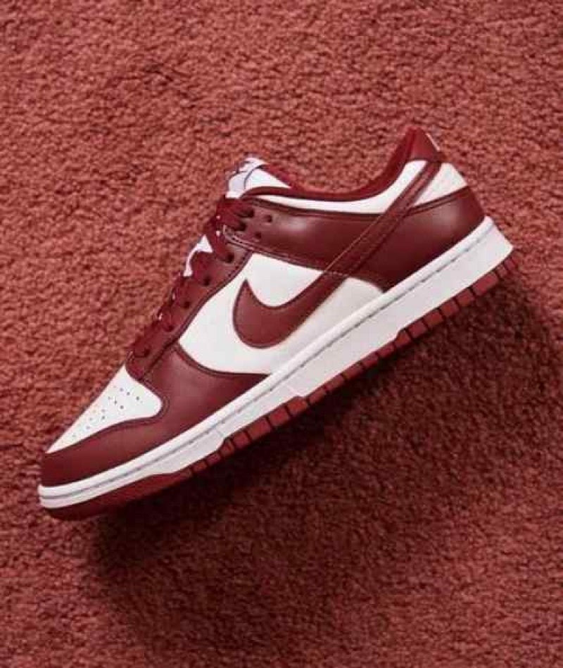 Nike Sb Dunk Low Team Red