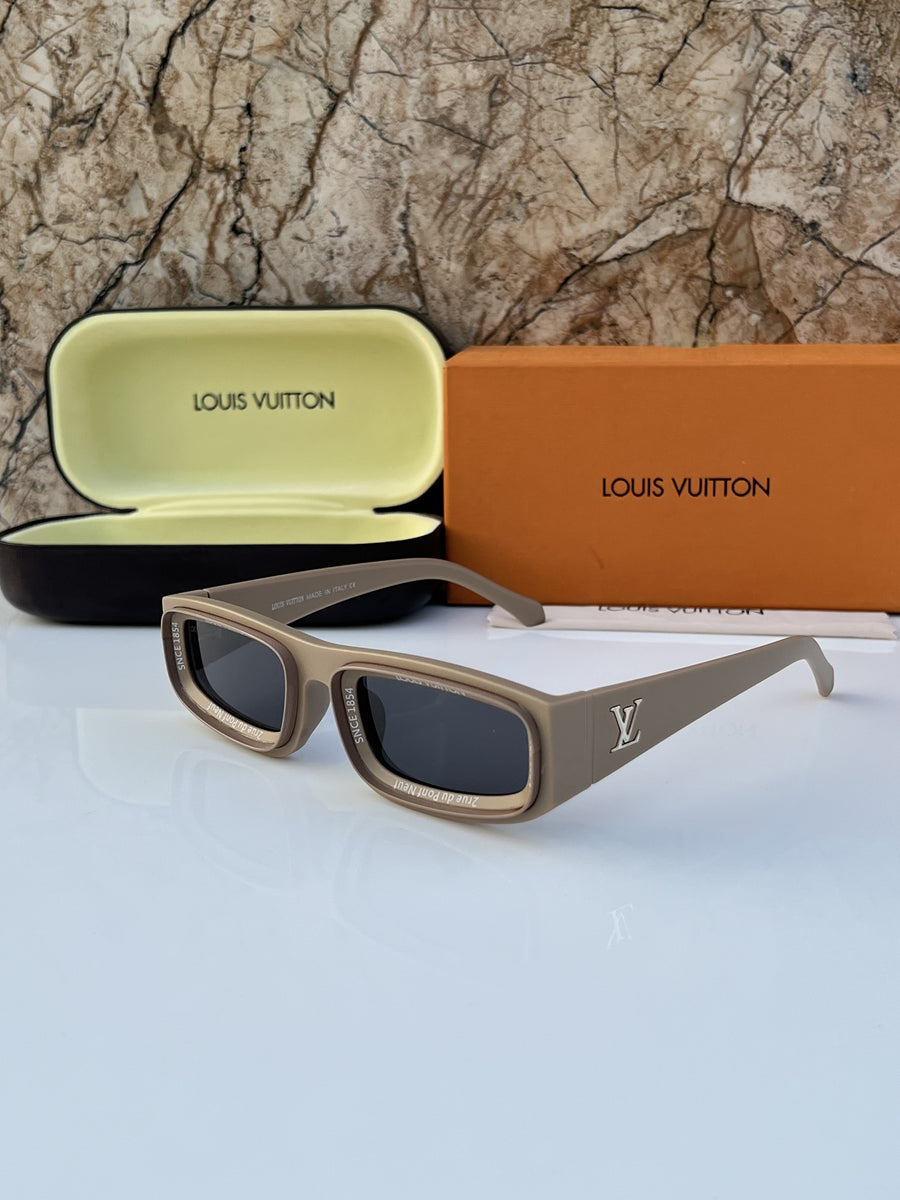 Louis Vuitton_6190_brown